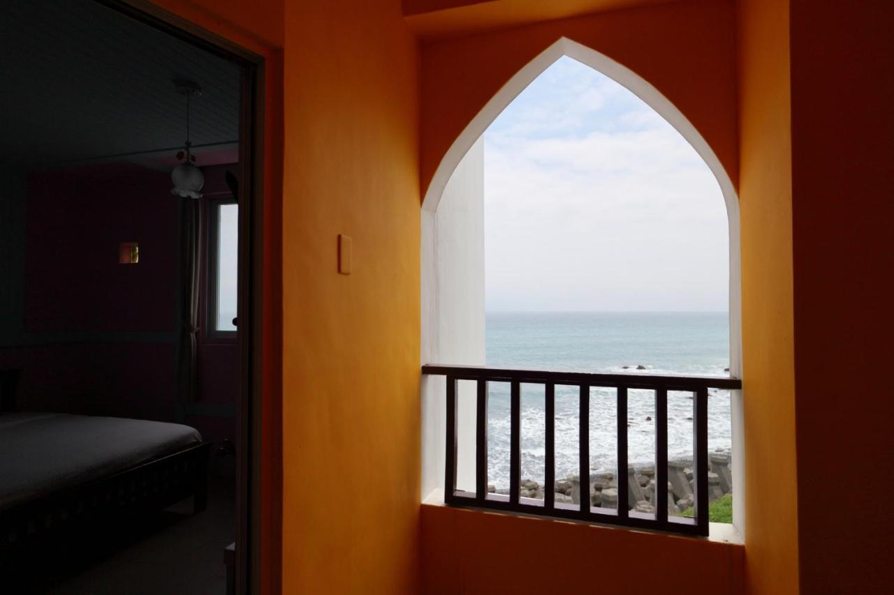 崖上民宿 Cliff House B&B Fengbin Eksteriør billede